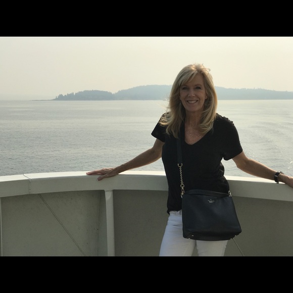 Meet your Posher, Sharon - Picture 1 of 1